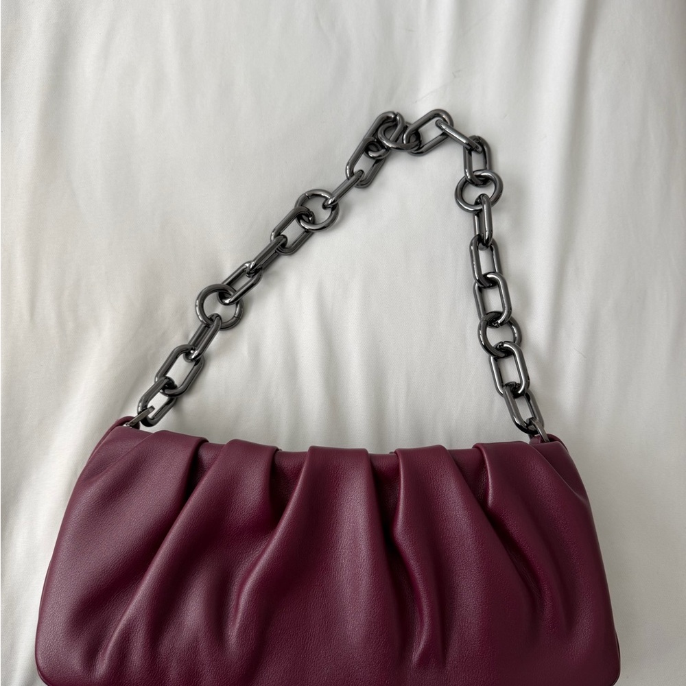 Elegant Burgundy Chain Shoulder Bag